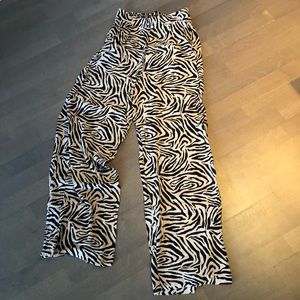 FOREVER 21 Wide leg soft pants